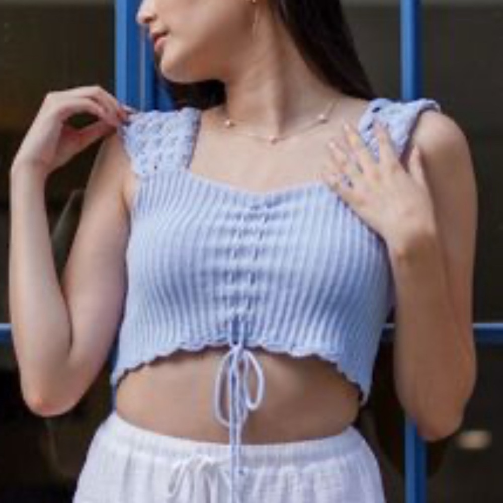 Paper Moon OLIVIA
Rouche~Front Crochet-Sleeve Tank